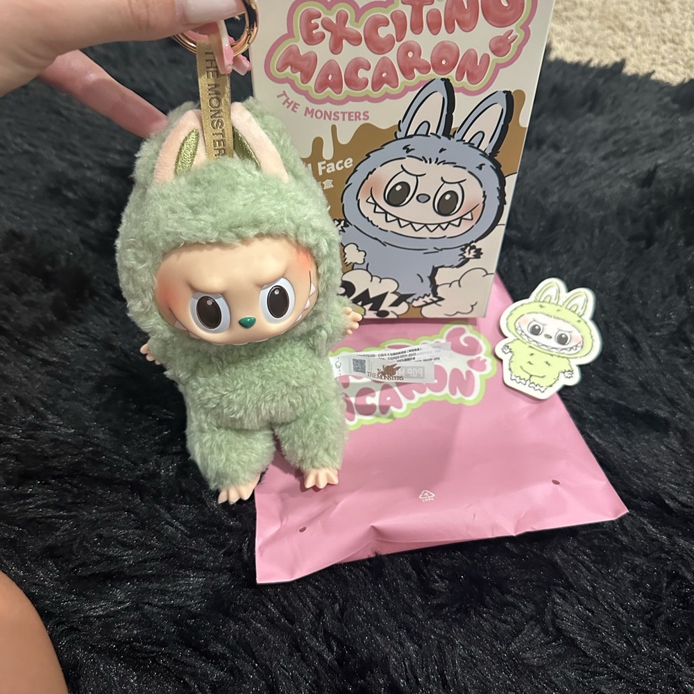 New open green grape labubu from pop mart